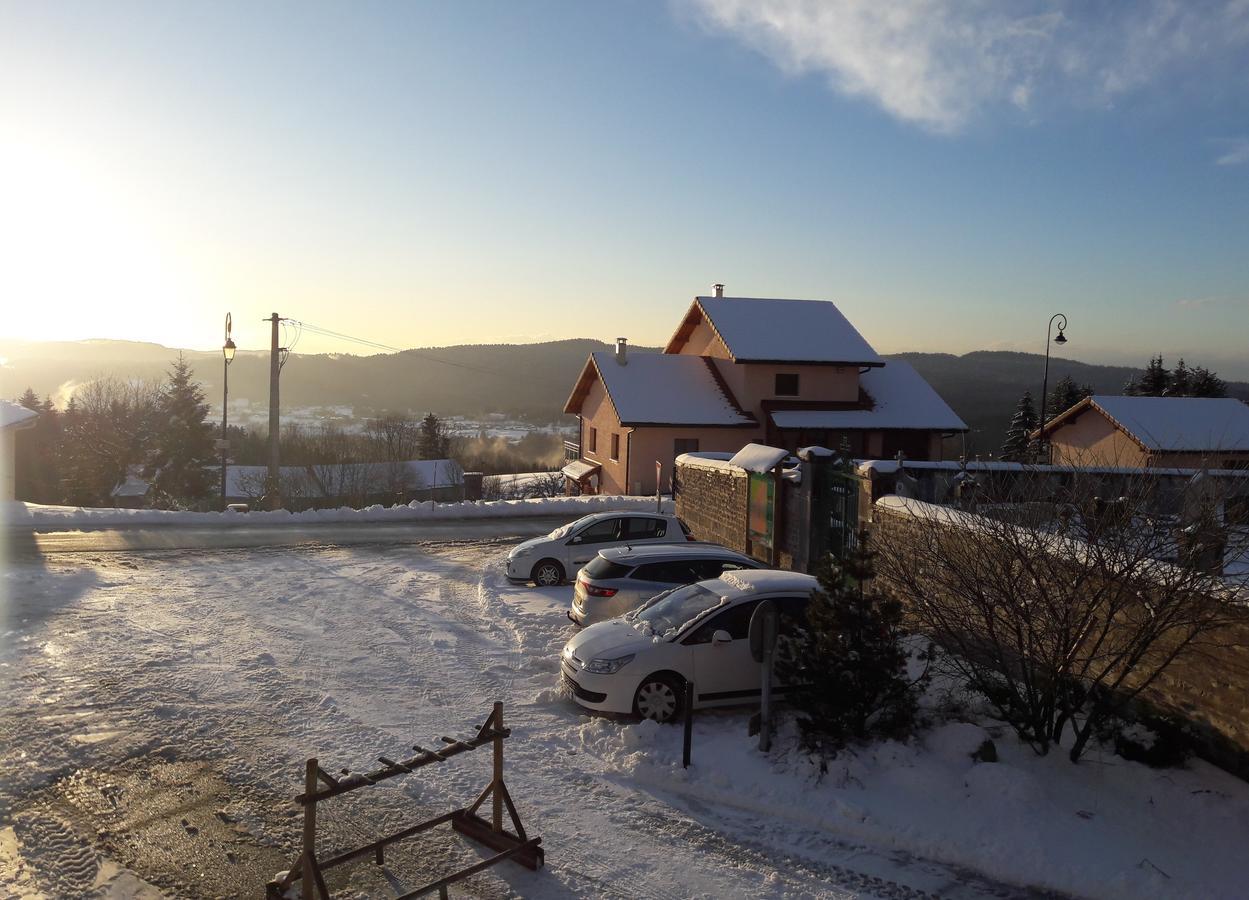 Le Relais Nordique Hotel Giron Екстериор снимка